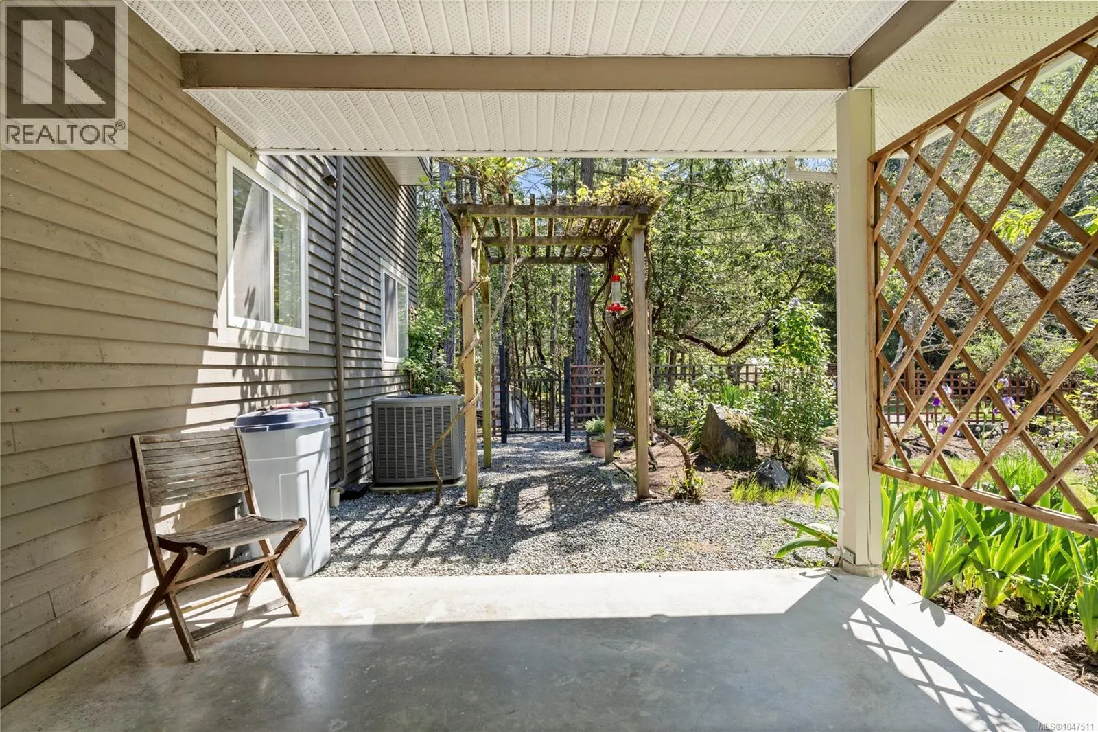 2800 Boyd Dr