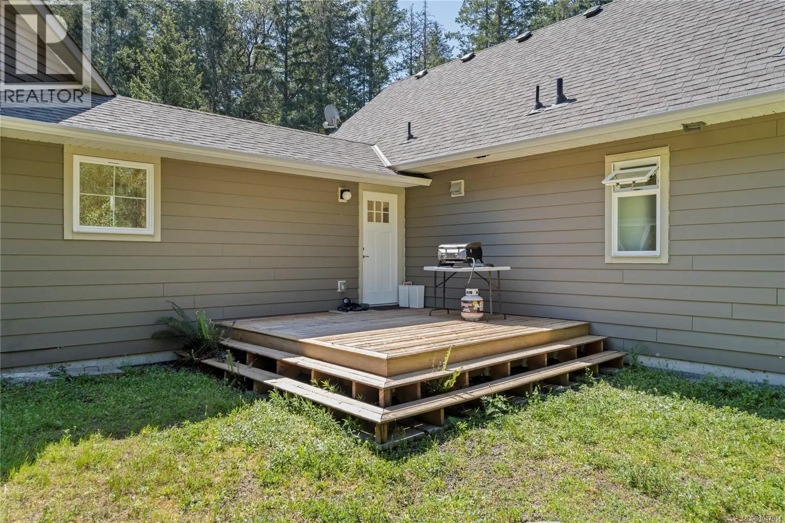 2800 Boyd Dr