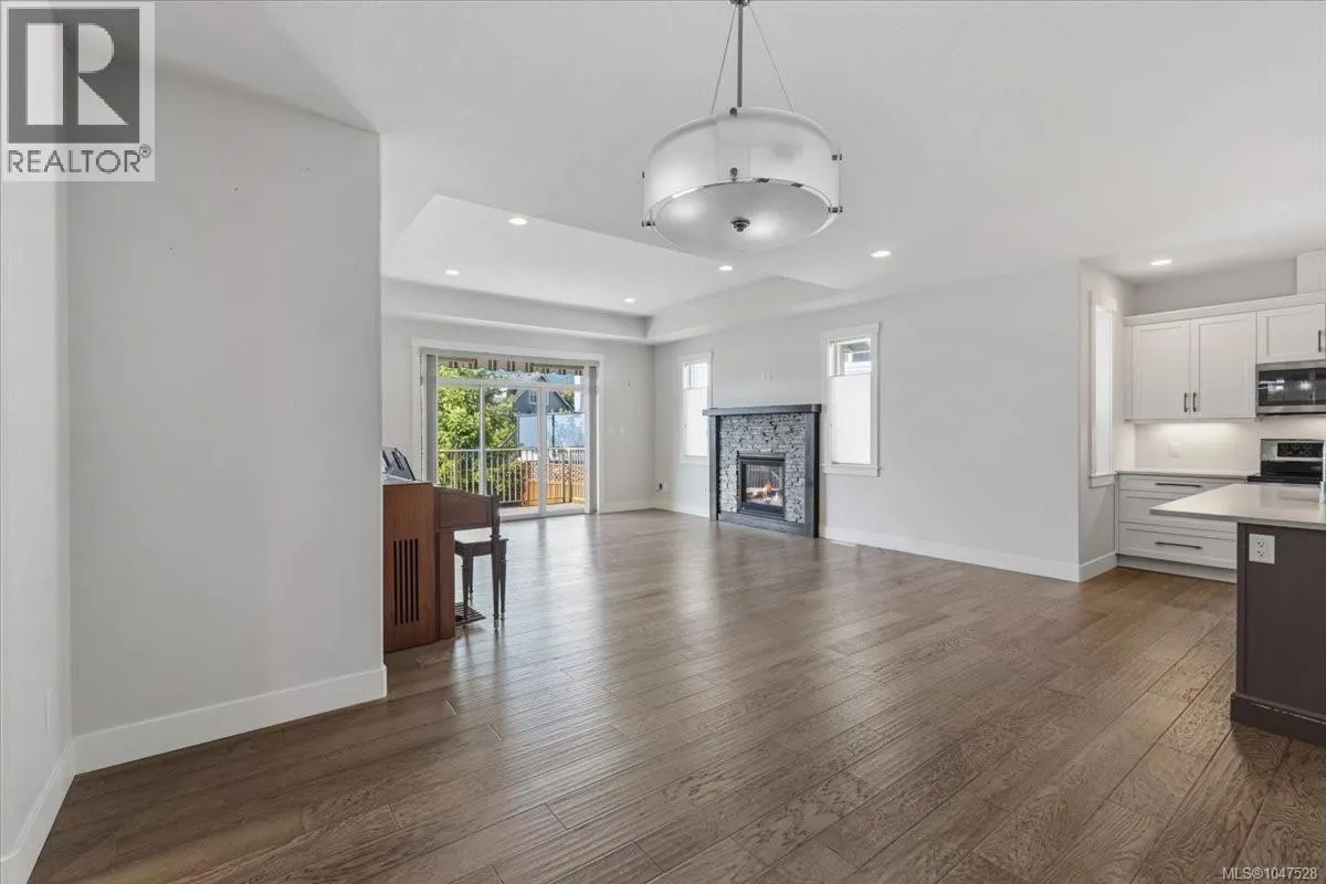3825 Marjorie Way