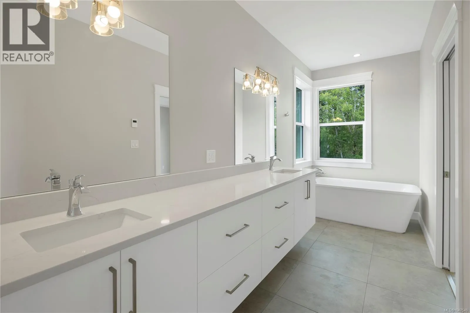 237 Walworth Rd S