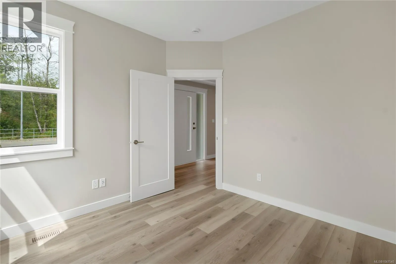 237 Walworth Rd S