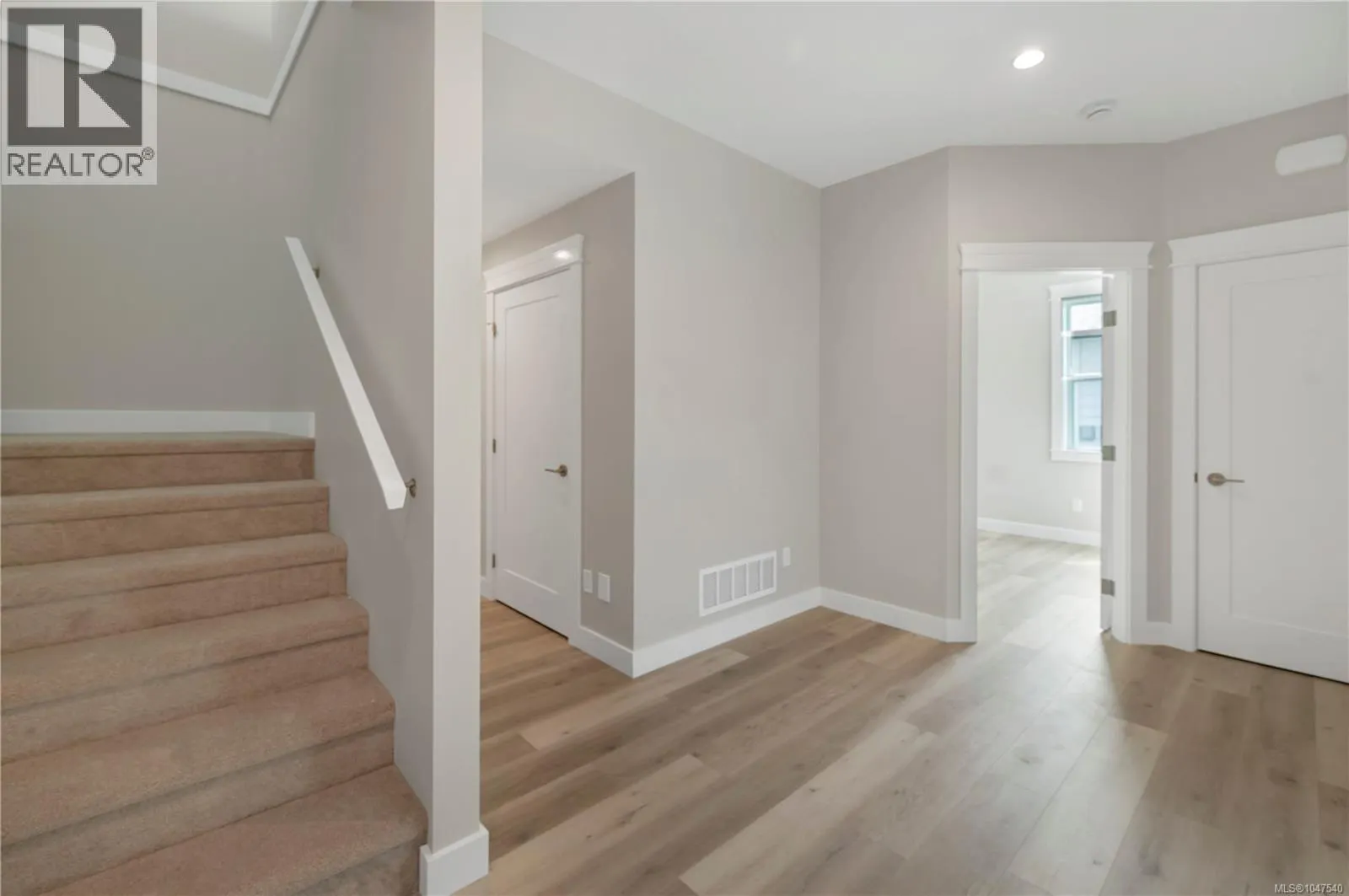 237 Walworth Rd S