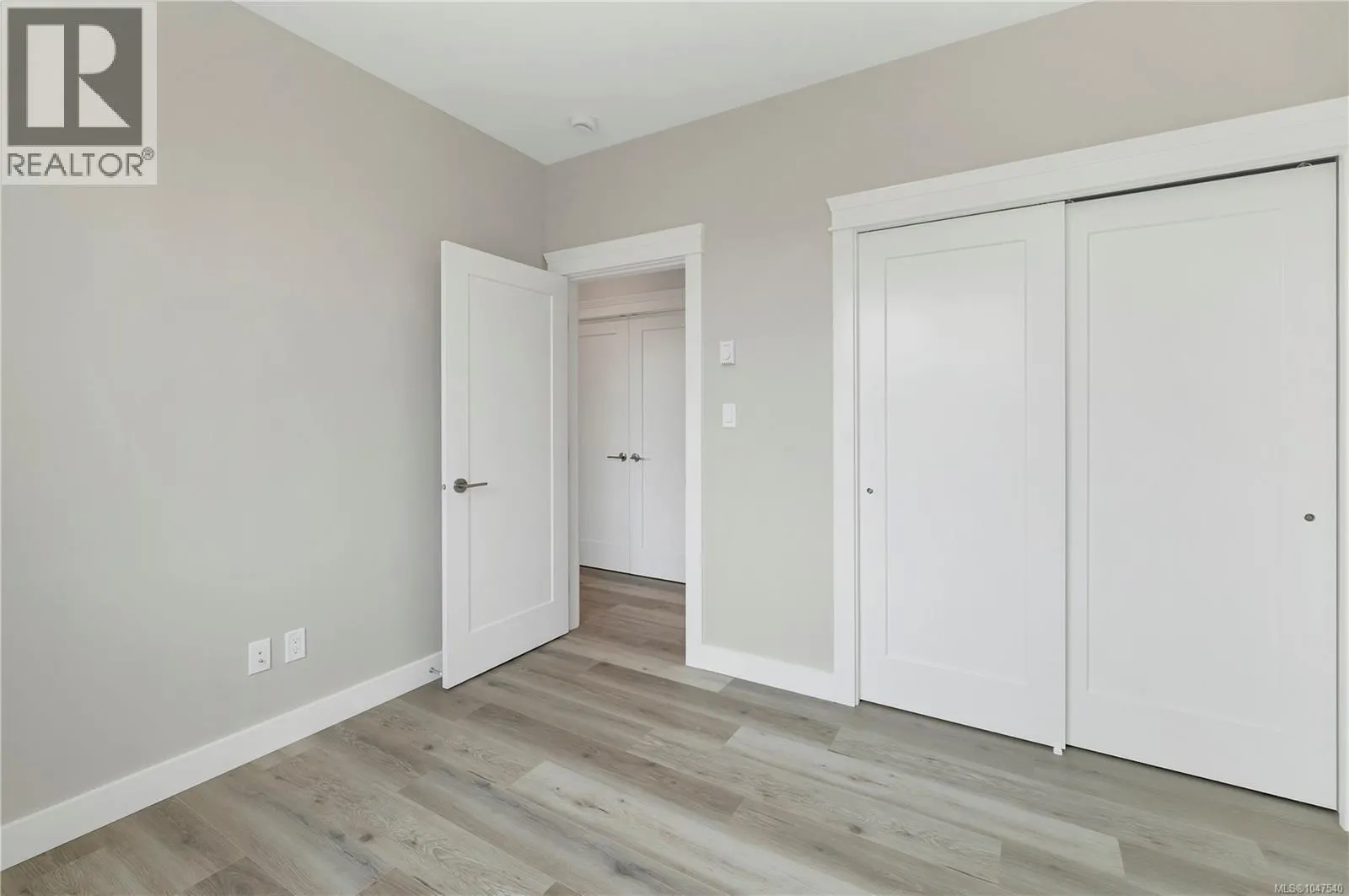 237 Walworth Rd S