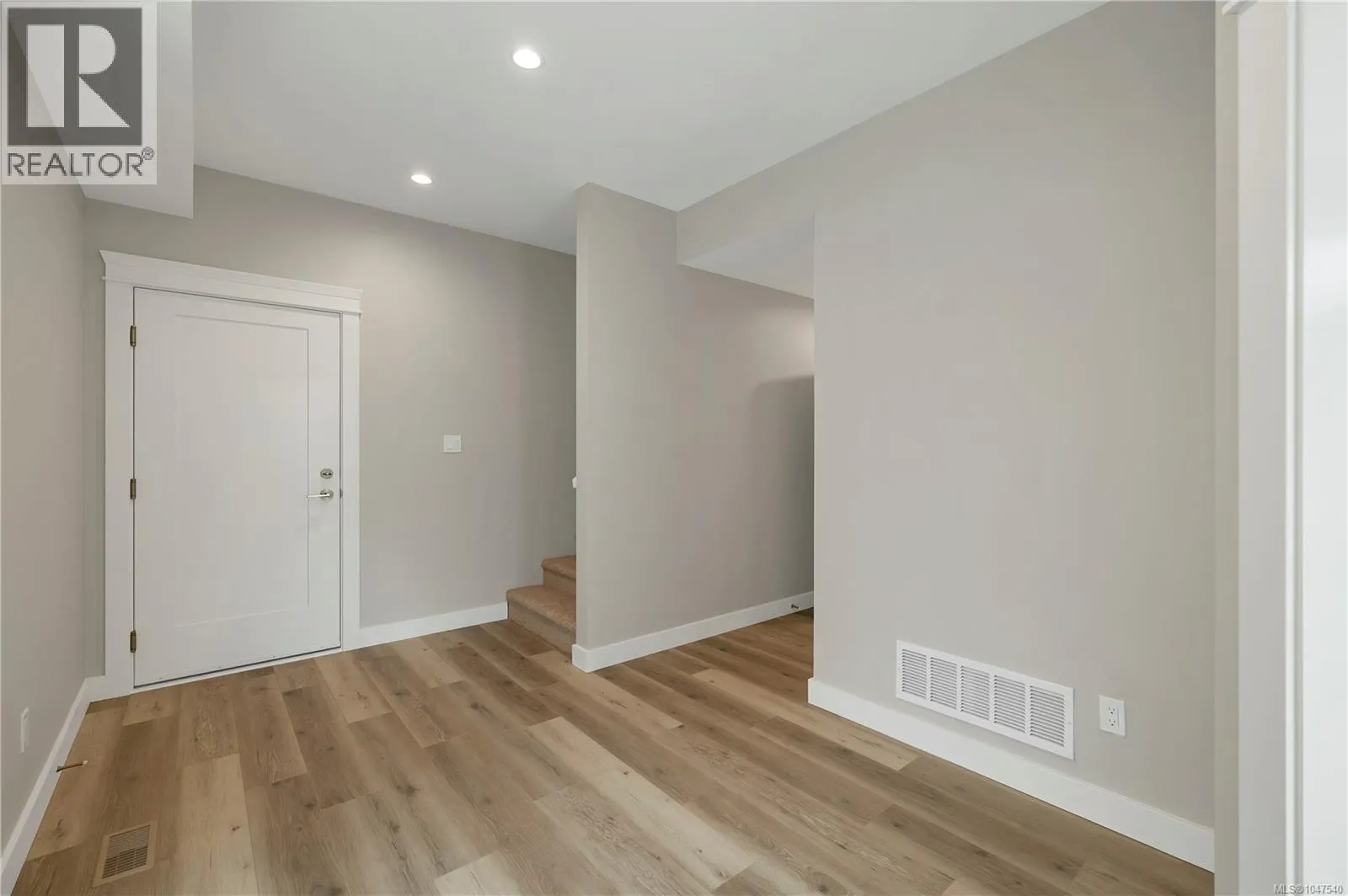 237 Walworth Rd S