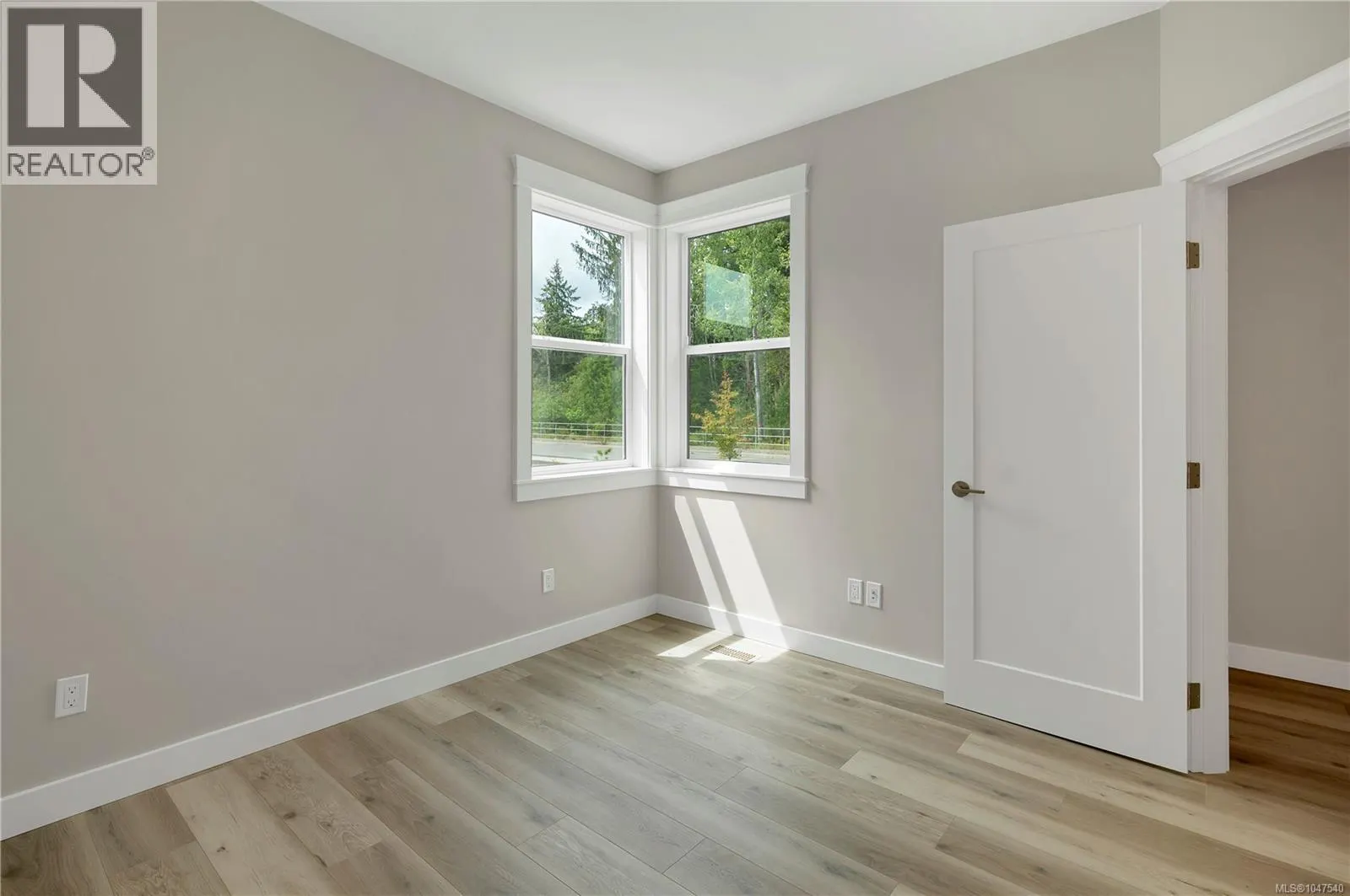 237 Walworth Rd S