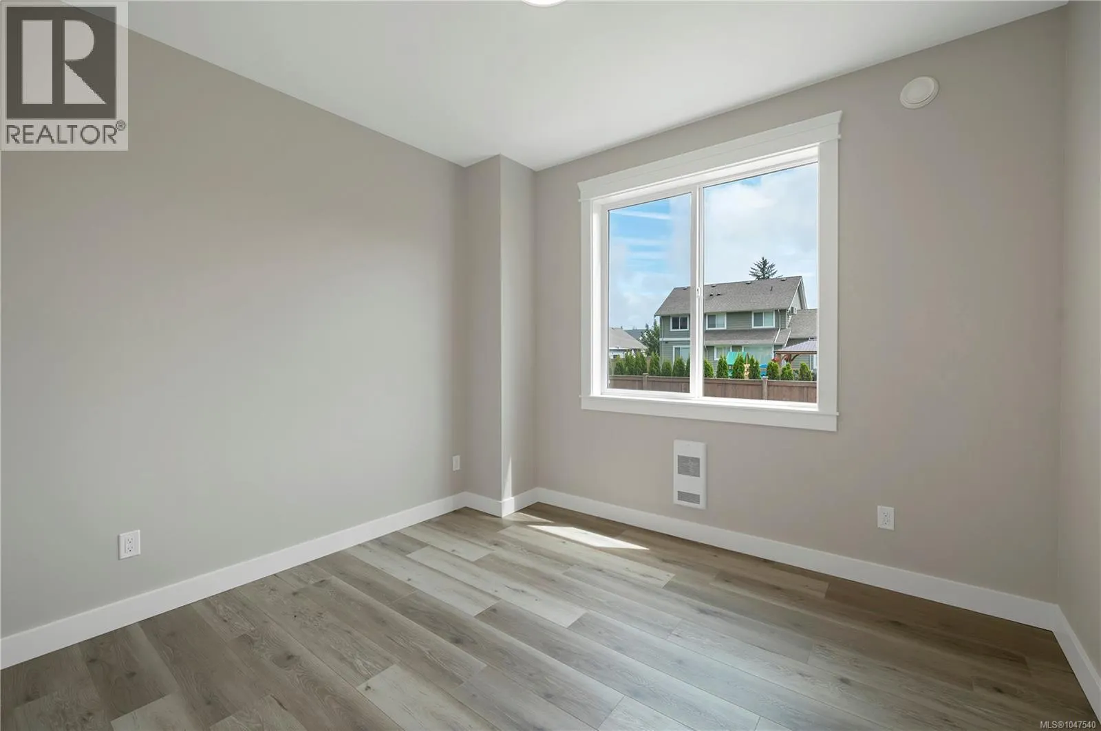 237 Walworth Rd S