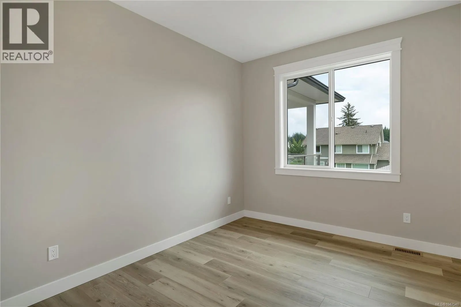 237 Walworth Rd S