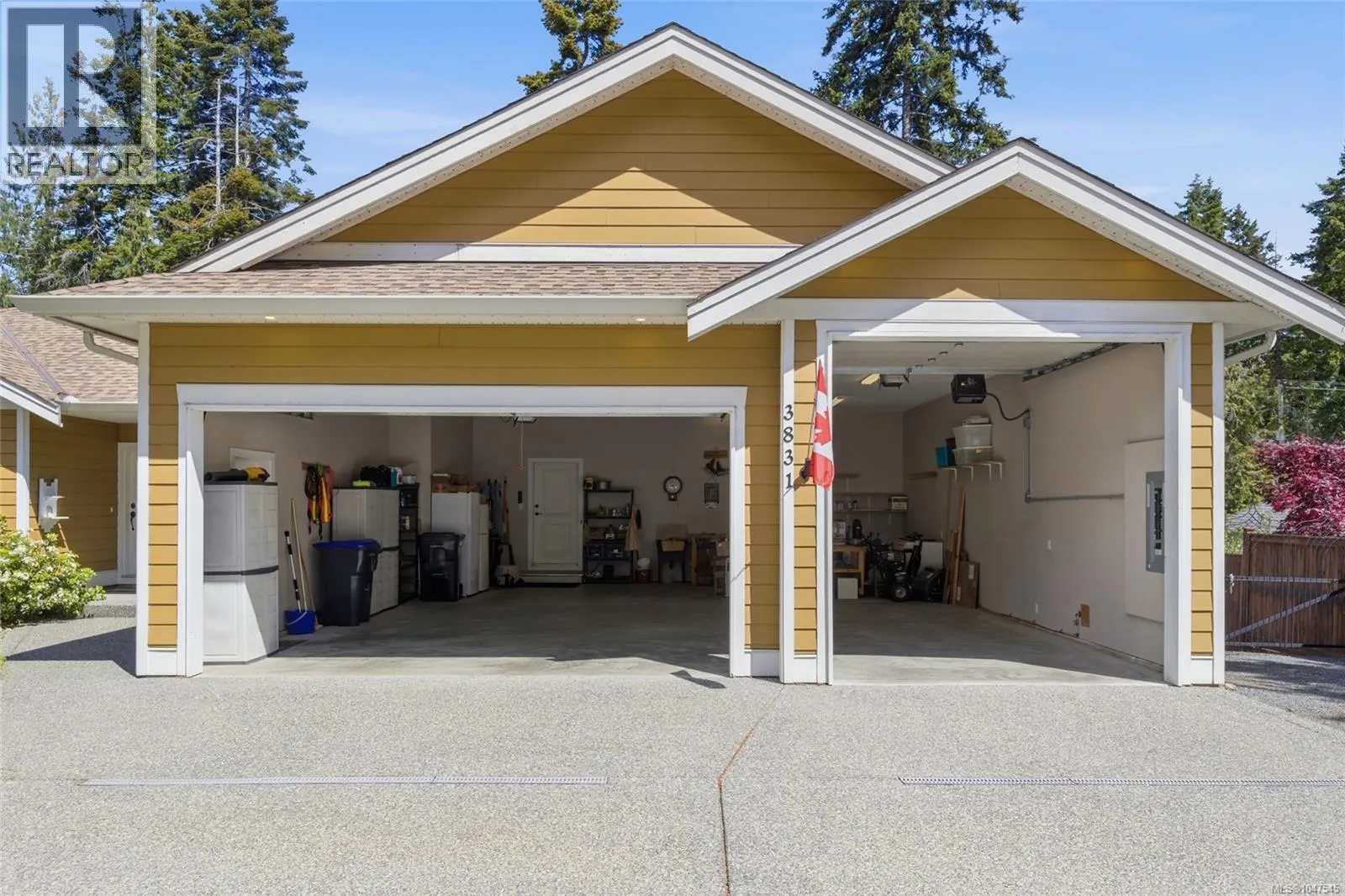 3831 Creekside Dr