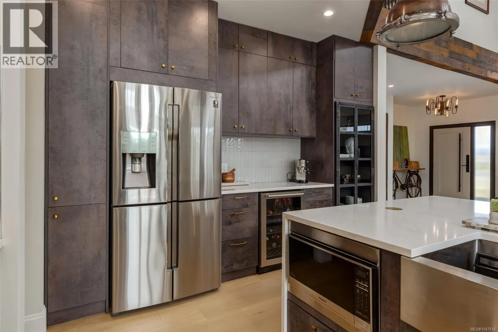 492 Cottage Dr