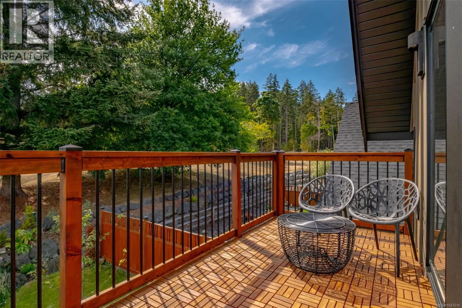 492 Cottage Dr