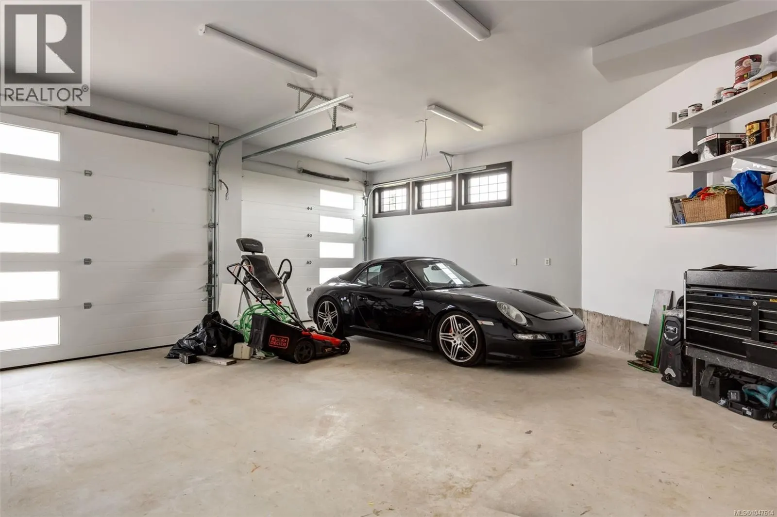 492 Cottage Dr