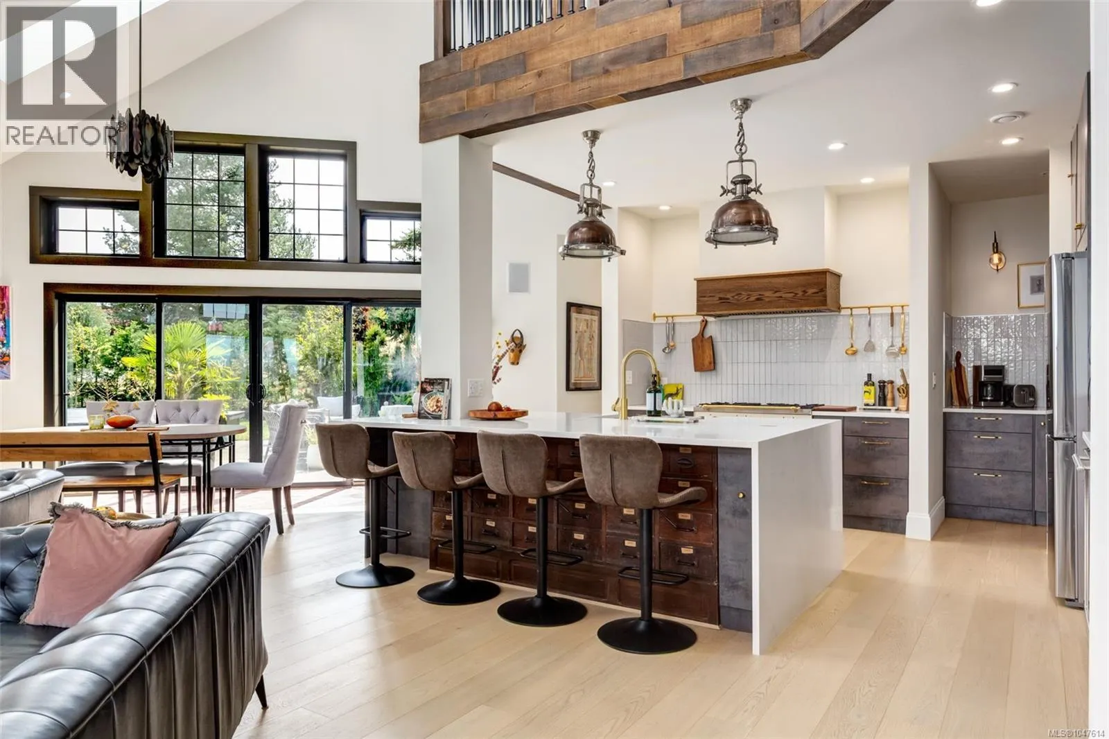 492 Cottage Dr