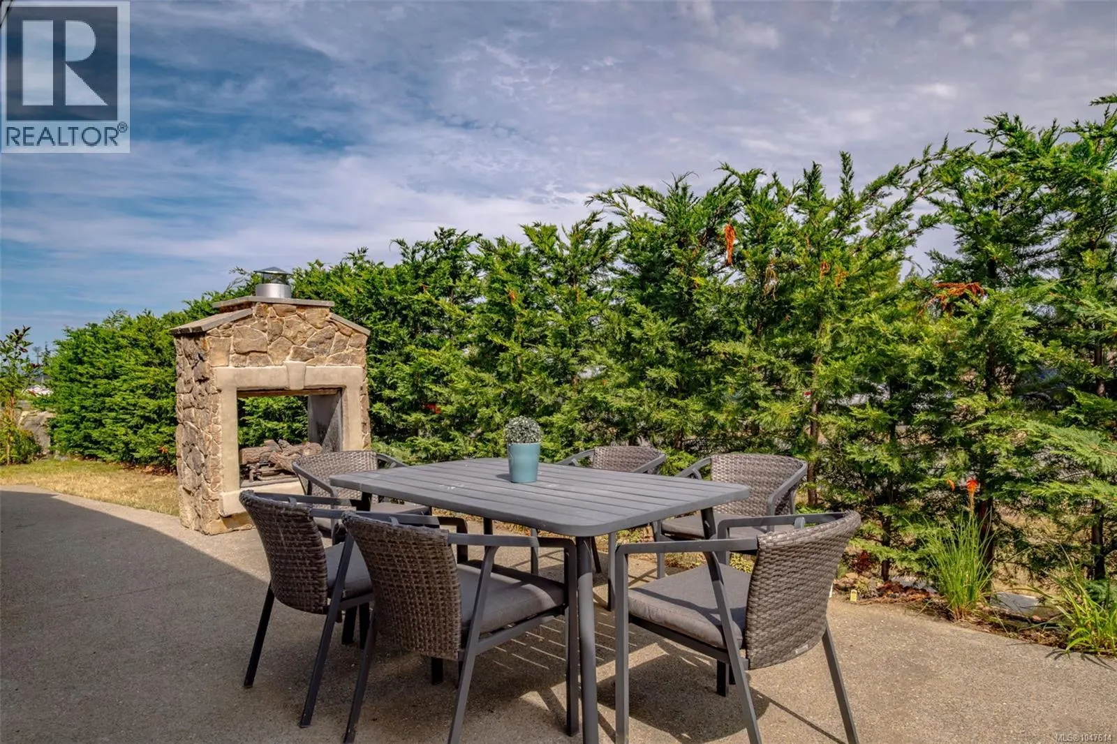 492 Cottage Dr