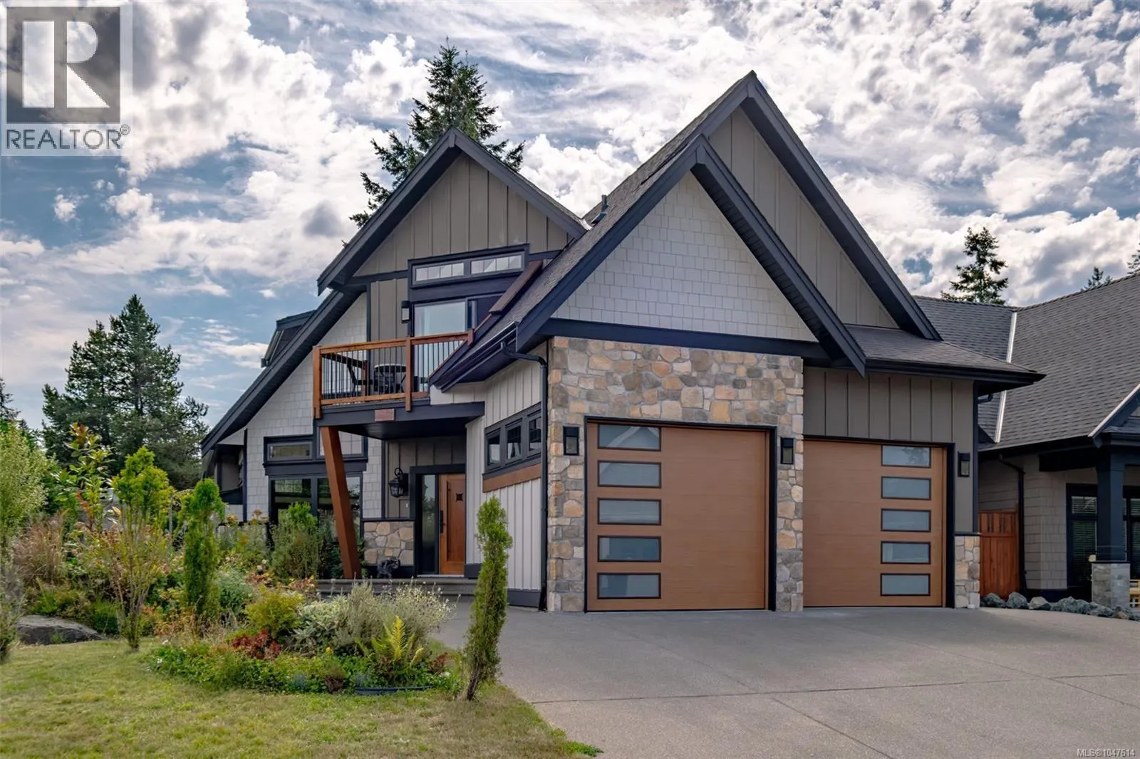 492 Cottage Dr