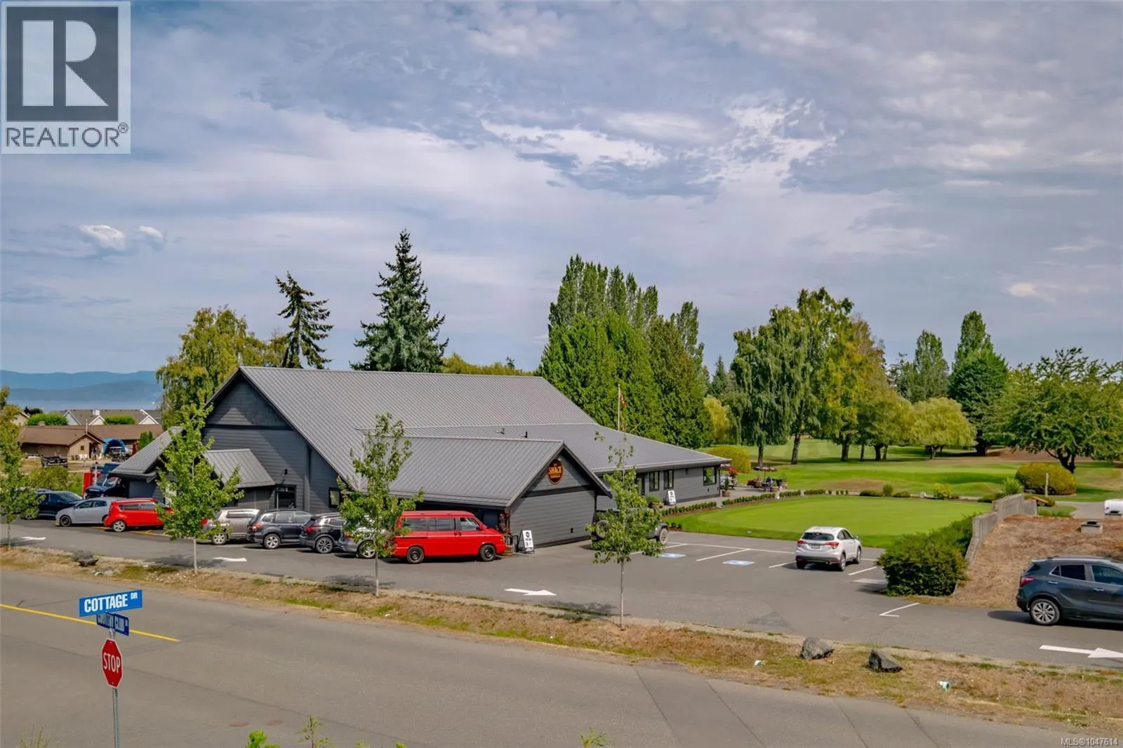 492 Cottage Dr
