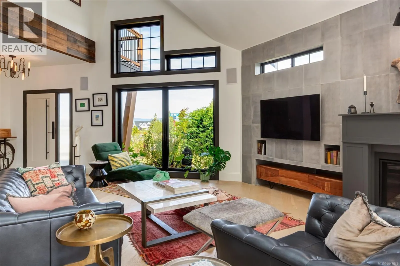 492 Cottage Dr