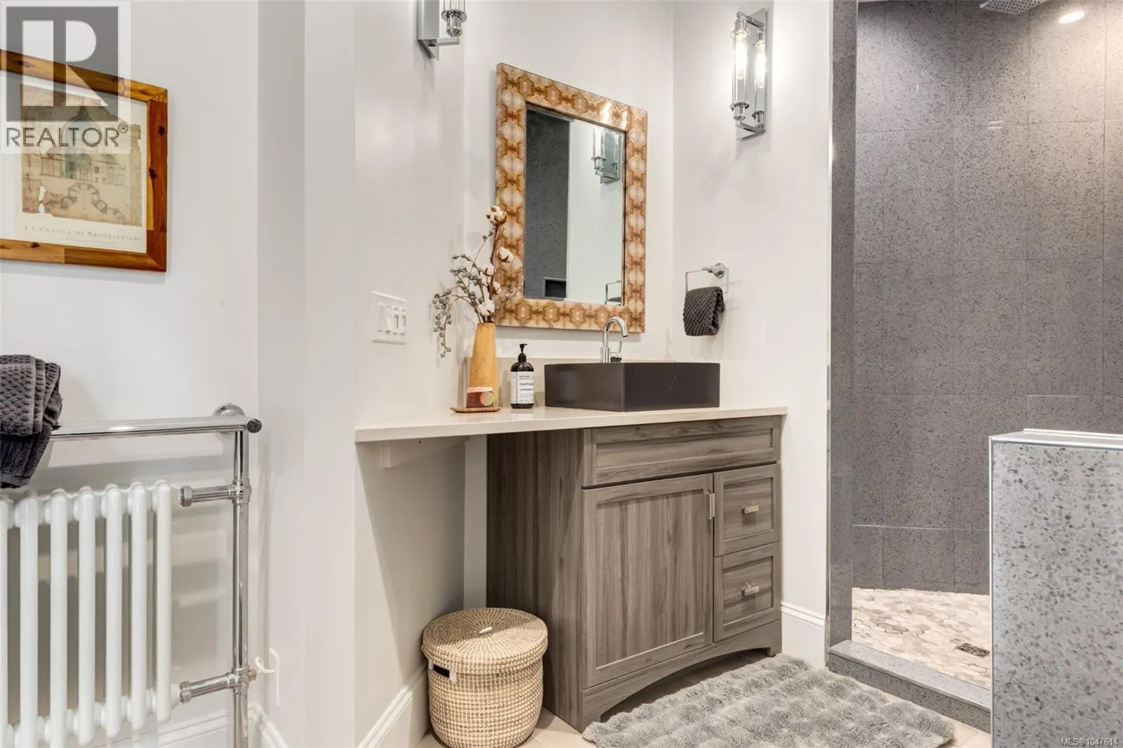 492 Cottage Dr