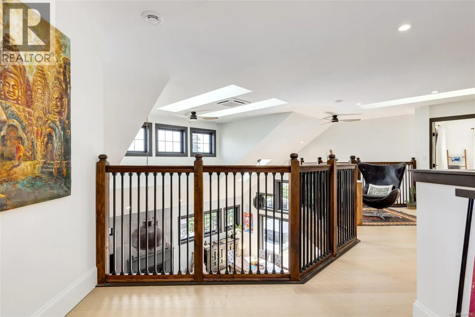 492 Cottage Dr