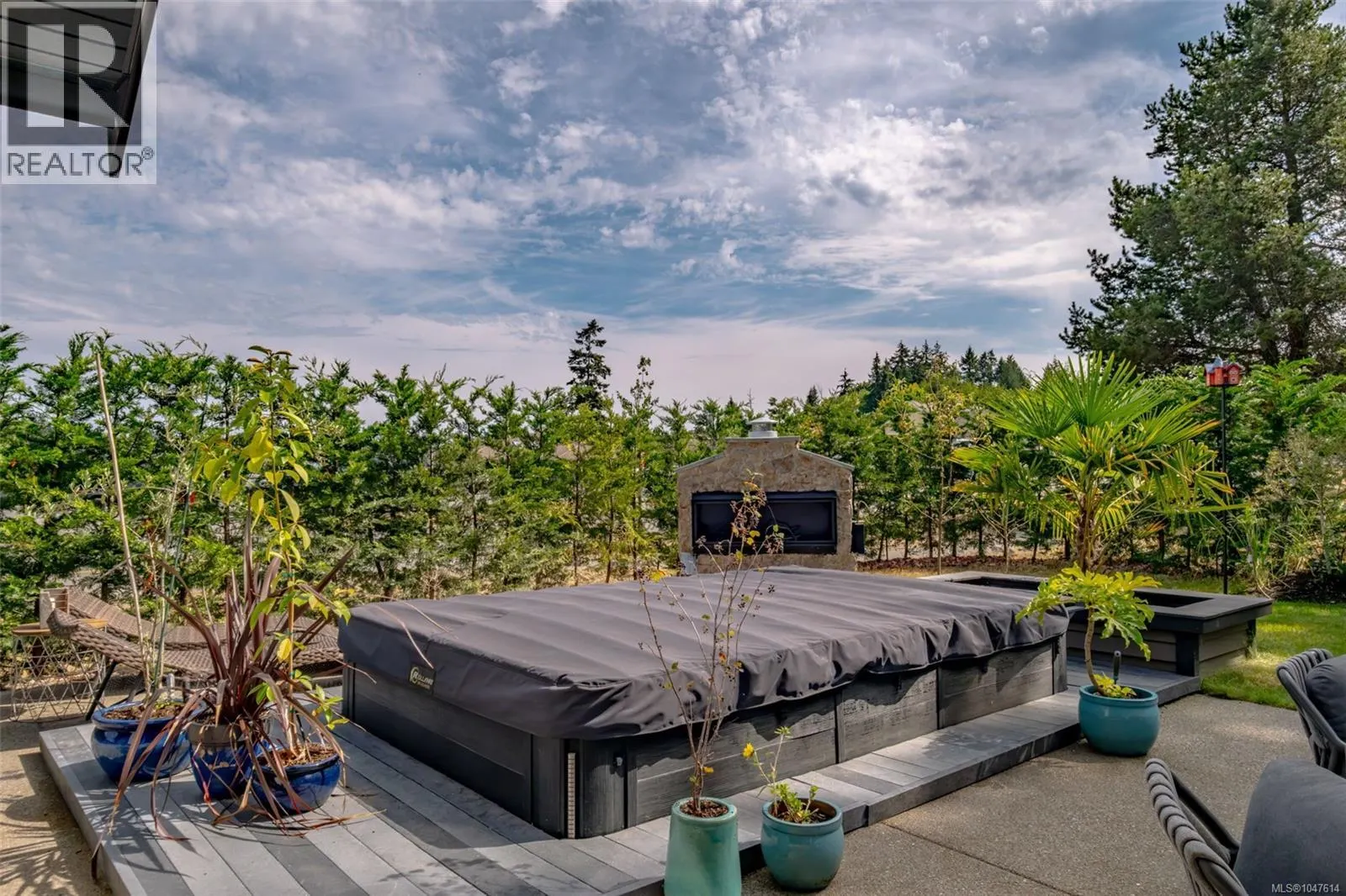 492 Cottage Dr