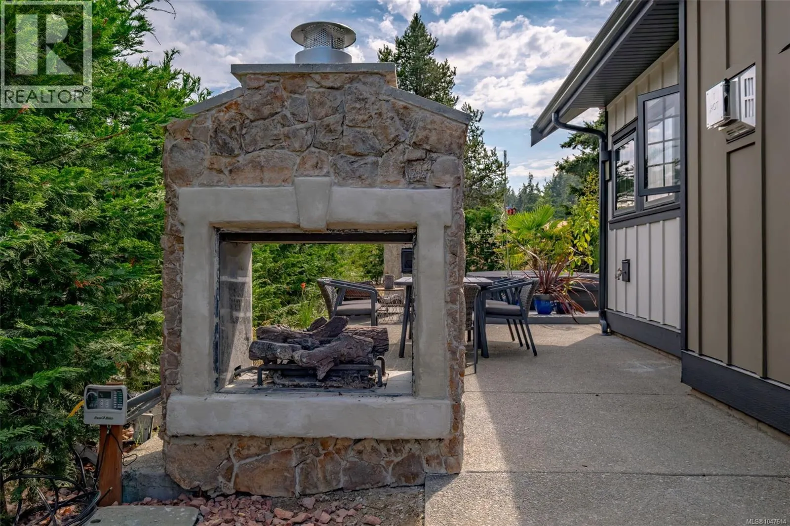 492 Cottage Dr