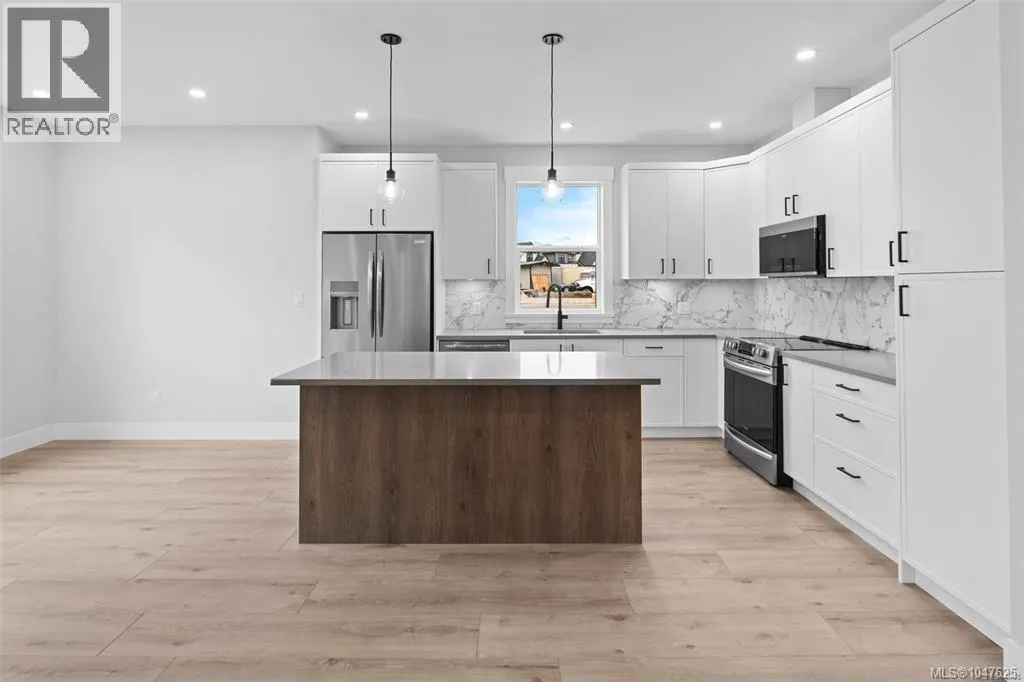 2267 Evelyn Lane