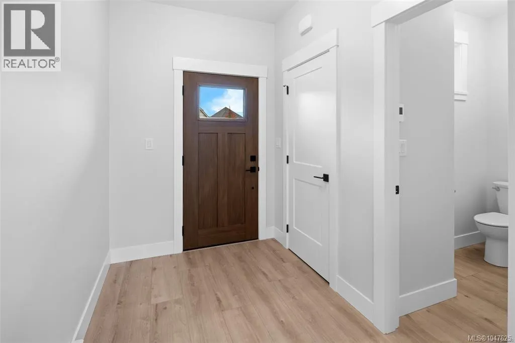 2267 Evelyn Lane