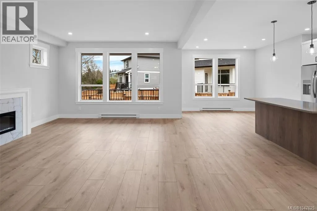 2267 Evelyn Lane