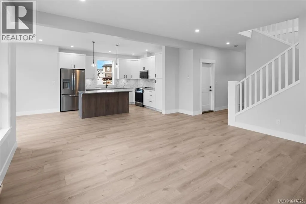 2267 Evelyn Lane
