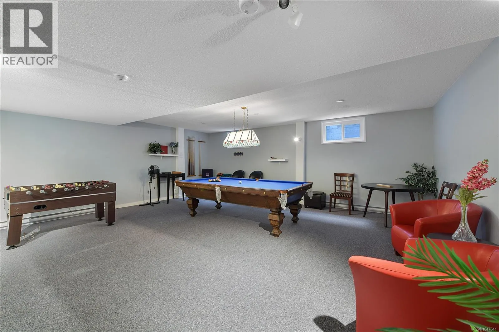 214 848 Esquimalt Rd