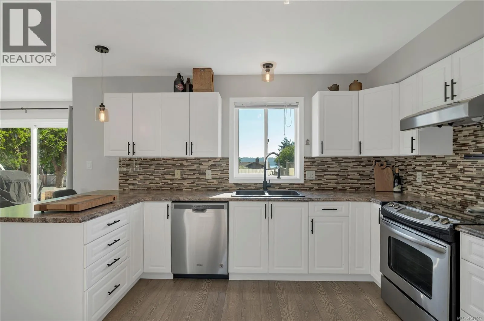 A 331 Mclean St
