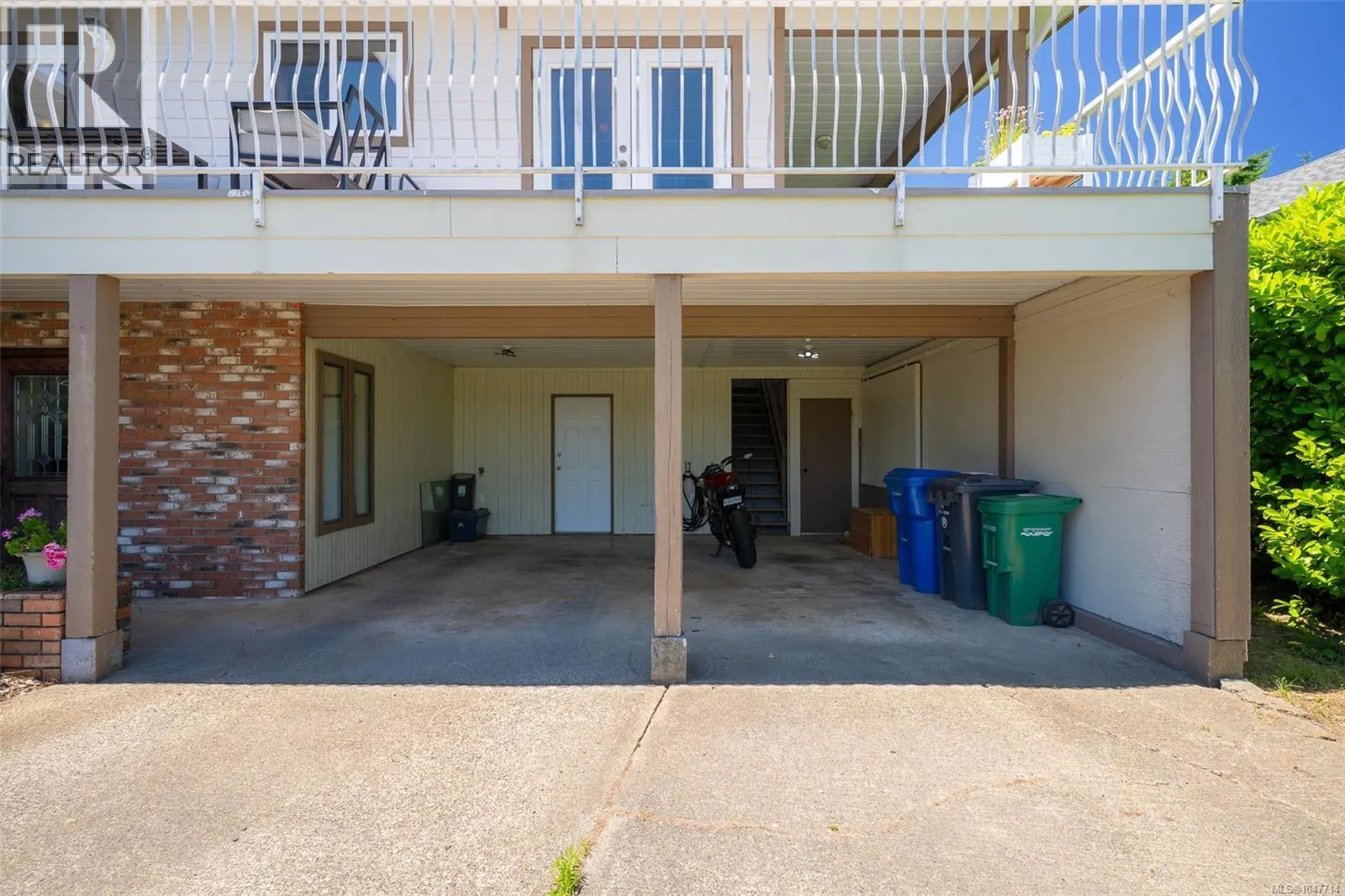 375 Cariboo Dr