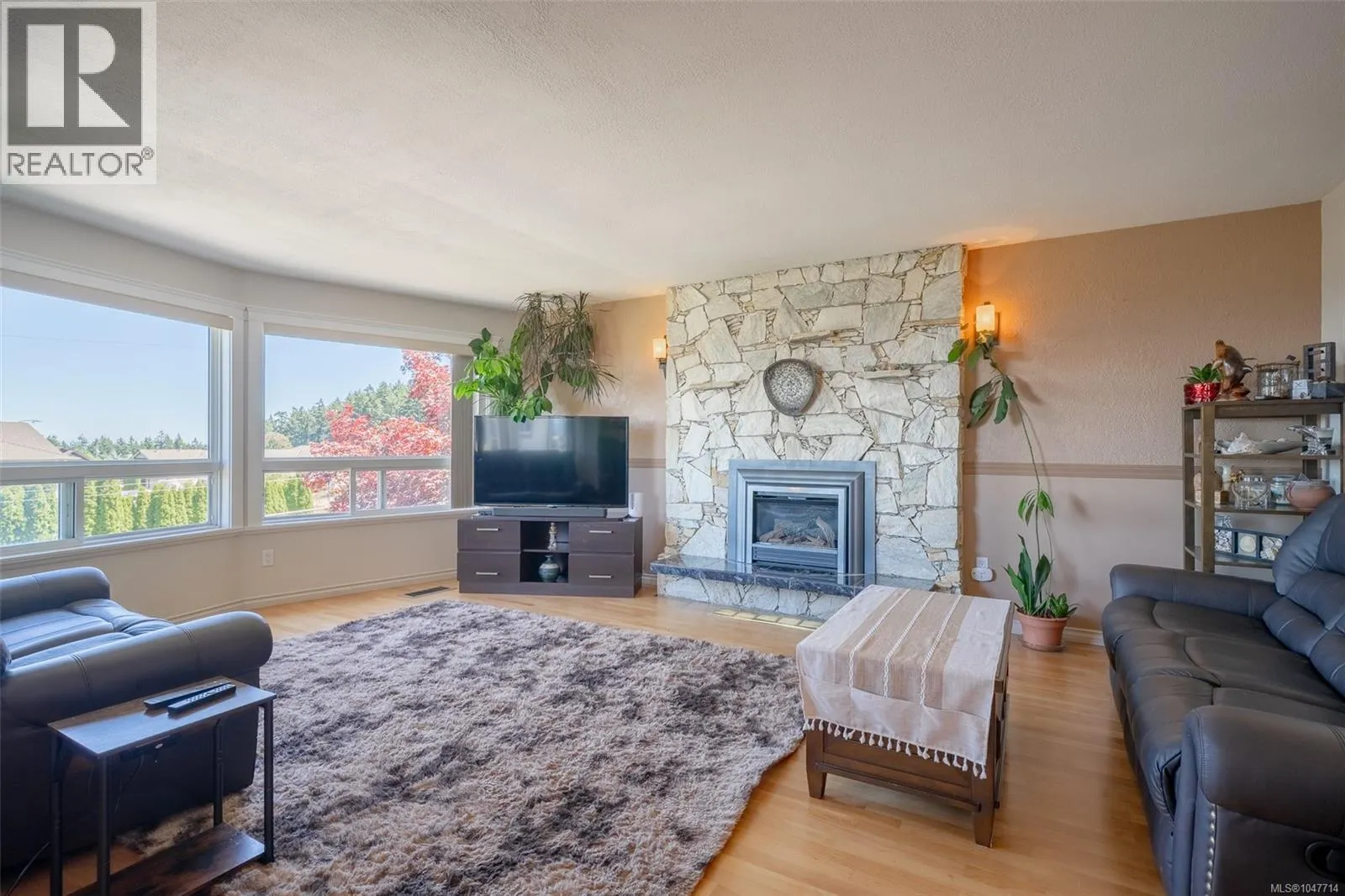 375 Cariboo Dr
