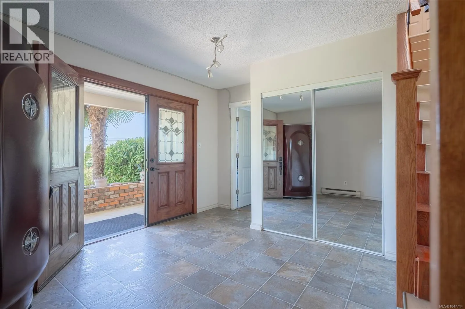 375 Cariboo Dr