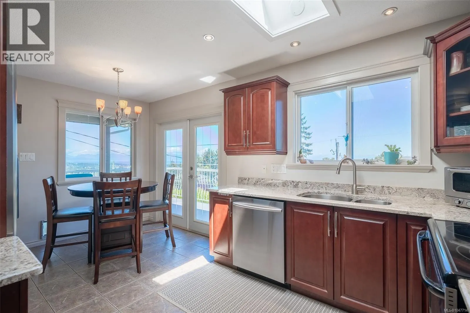 375 Cariboo Dr
