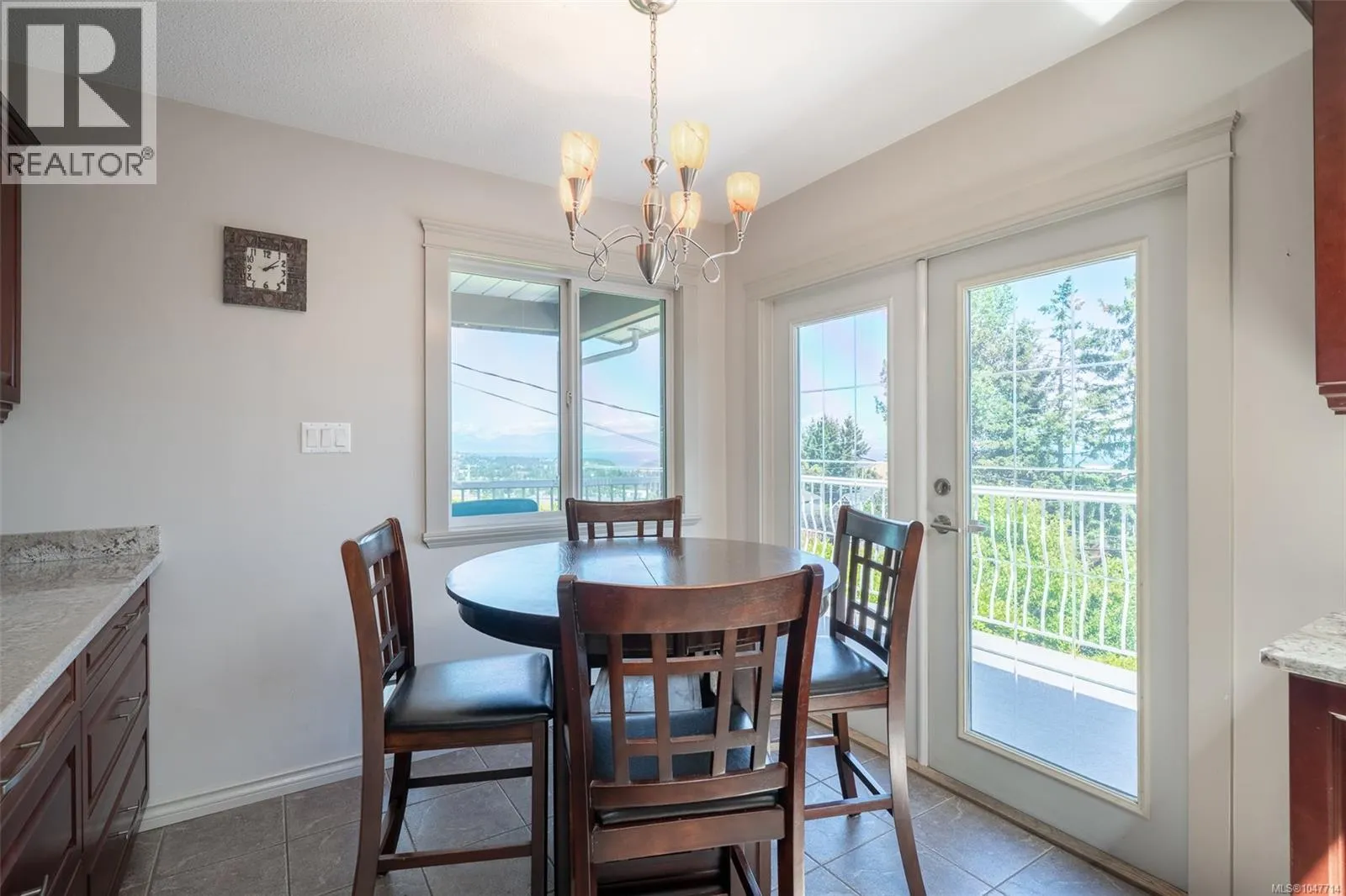 375 Cariboo Dr