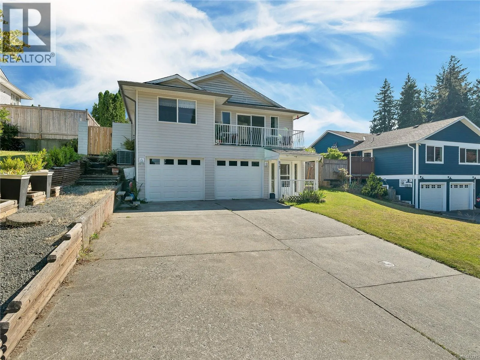 825 Pinecrest Rd