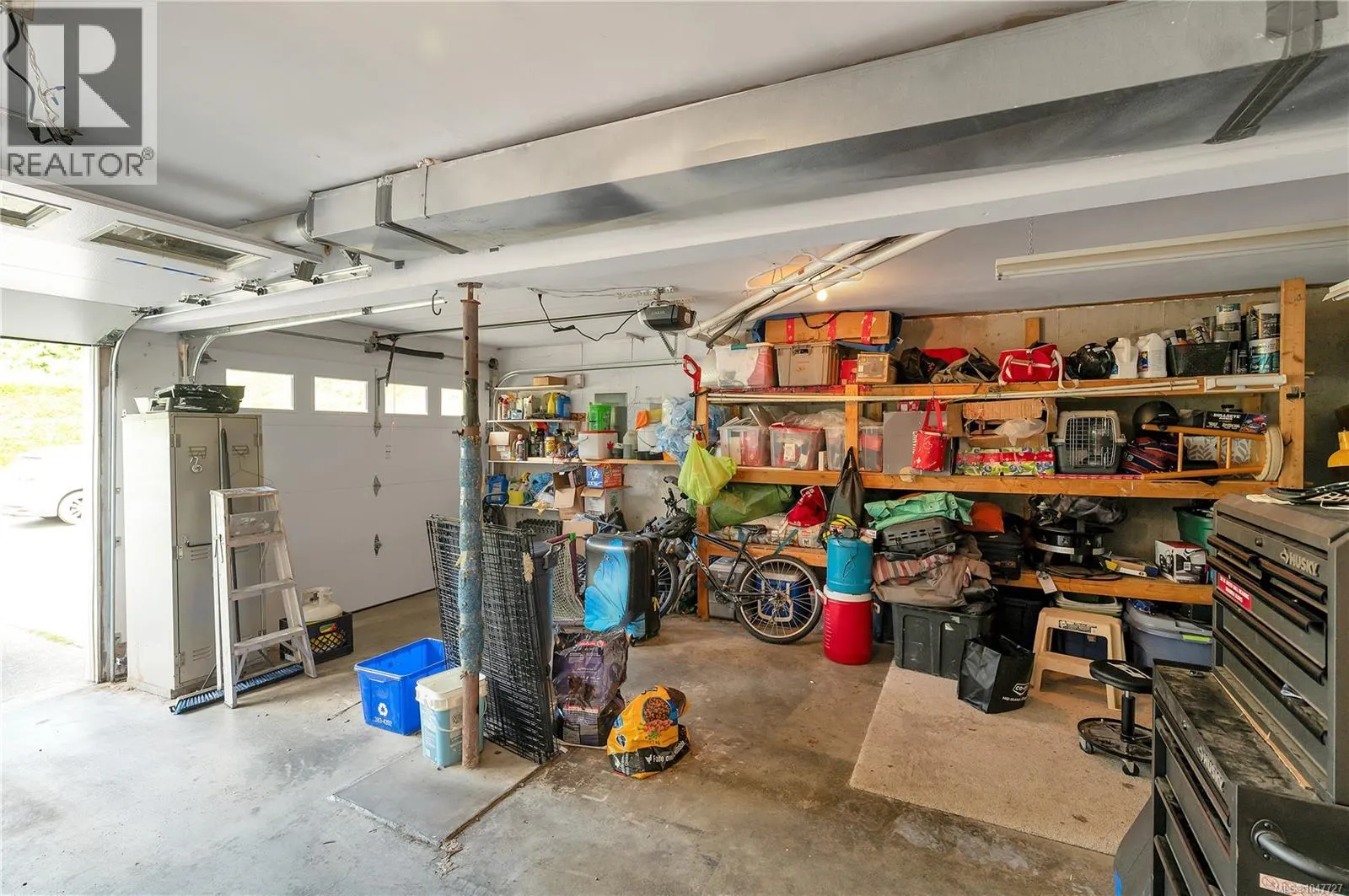 825 Pinecrest Rd