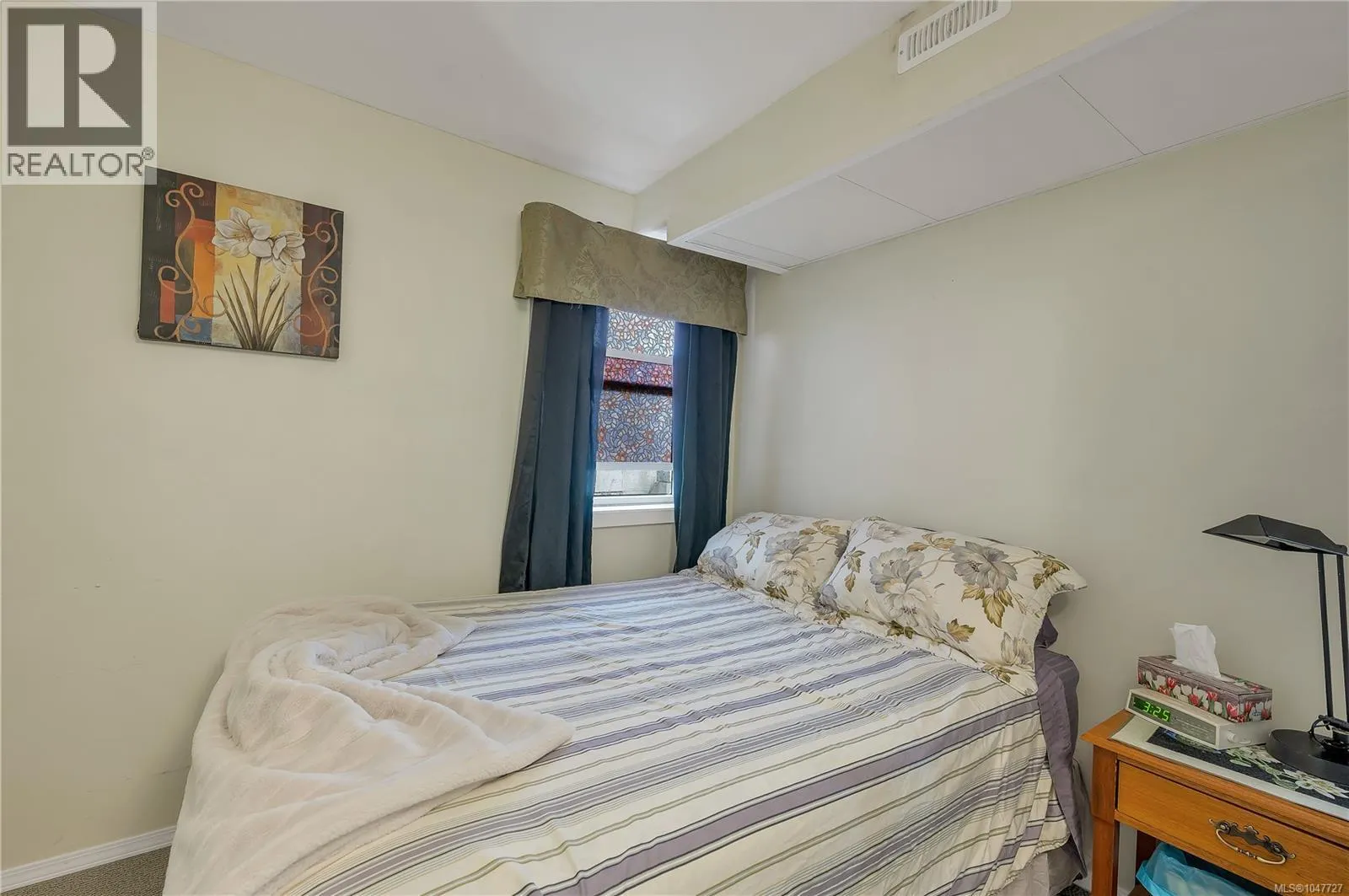 825 Pinecrest Rd