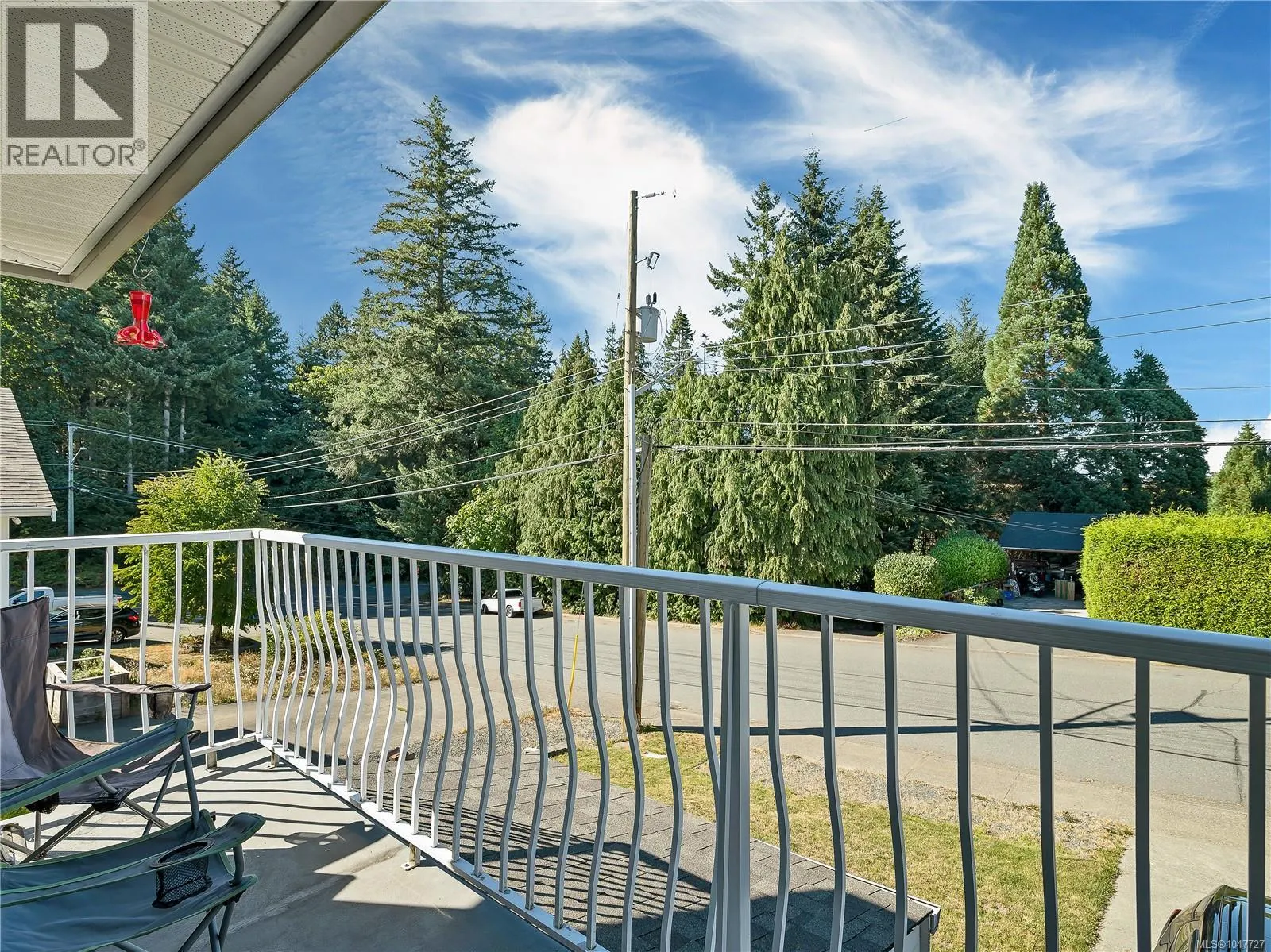 825 Pinecrest Rd