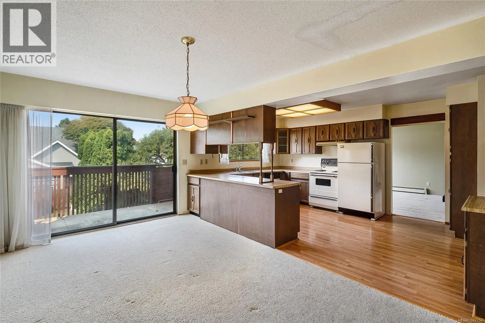 1144 May St