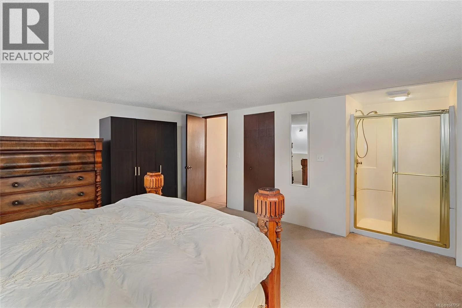 1144 May St