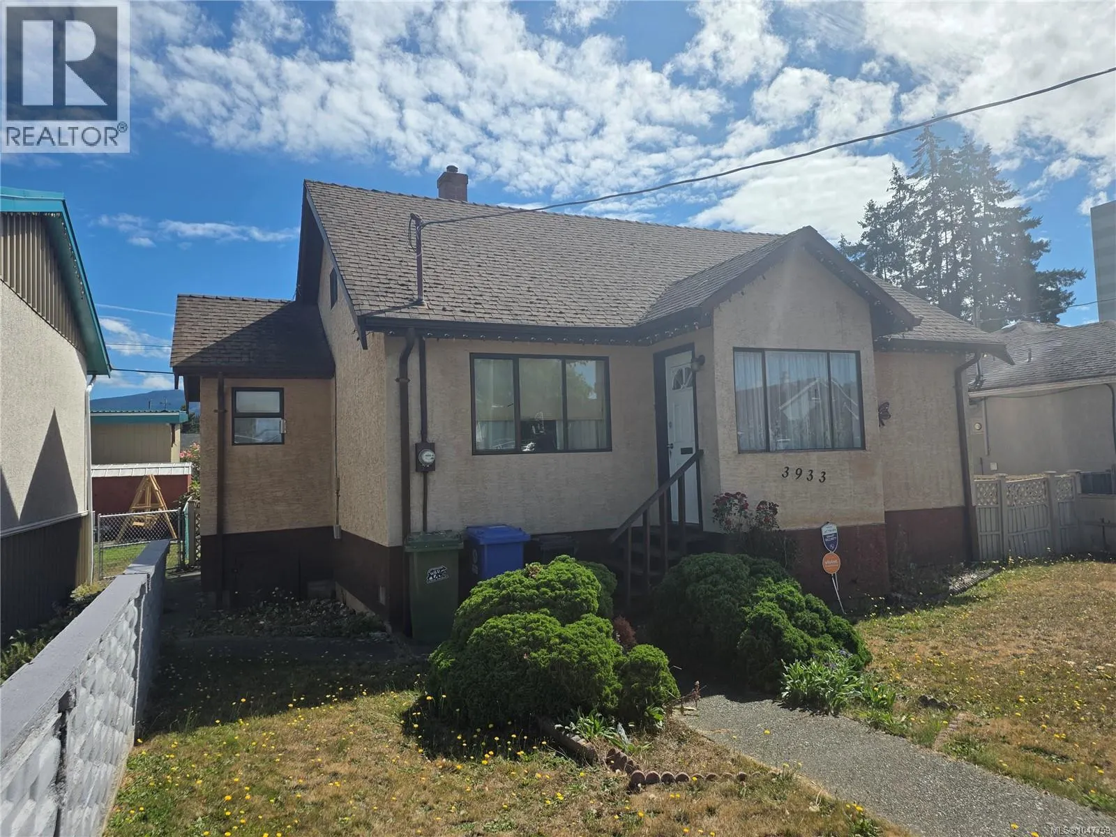 3933 10th Ave