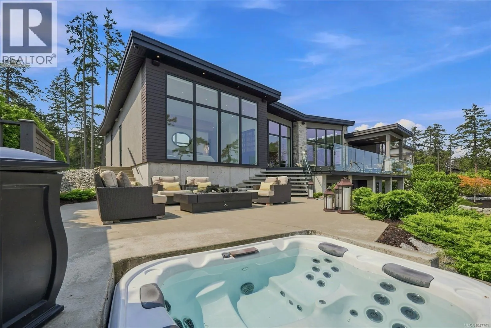 1730 Oak Leaf Dr