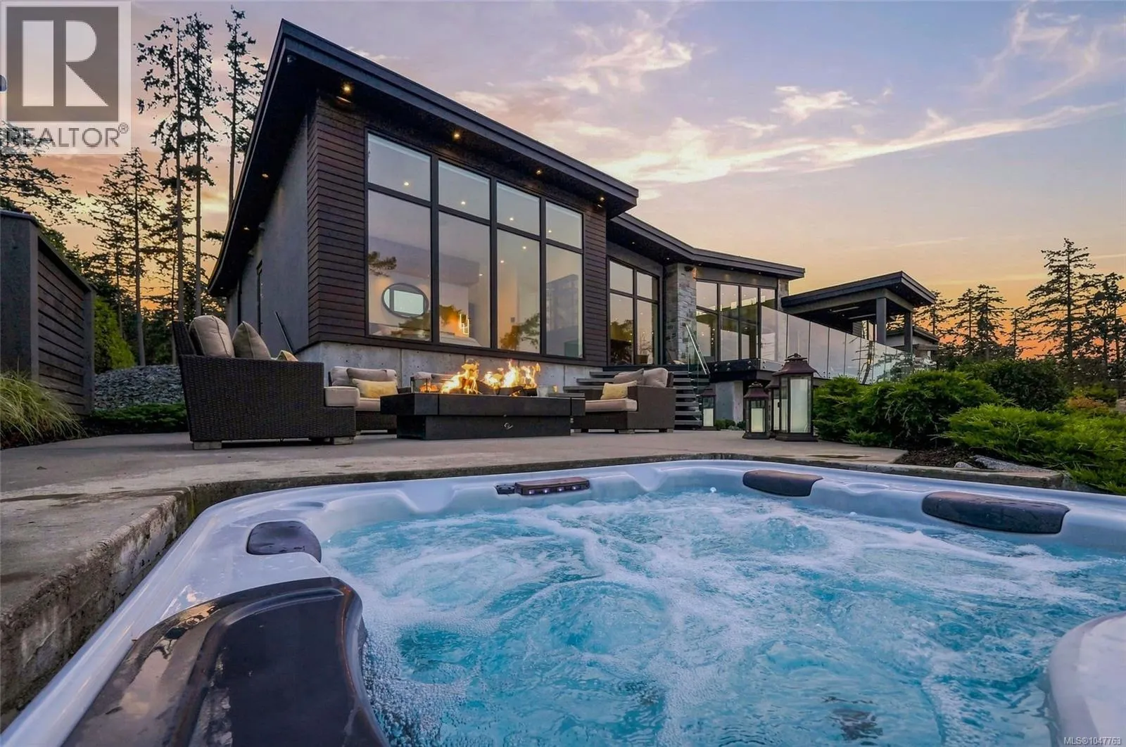1730 Oak Leaf Dr