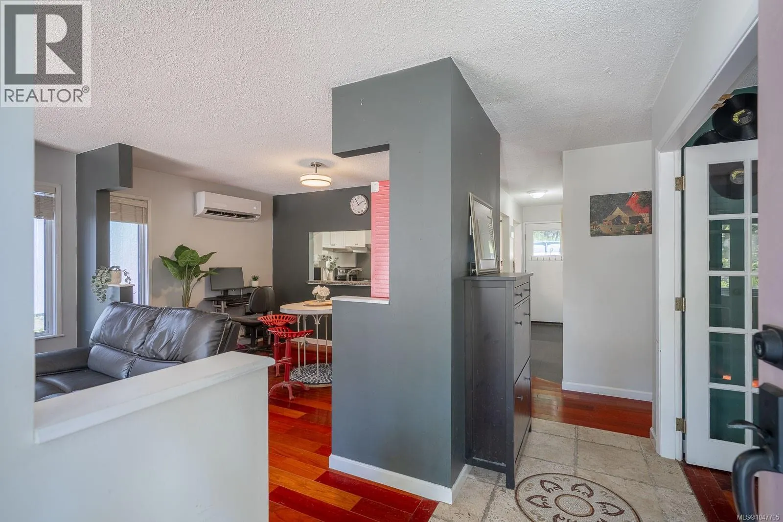 3716 Howden Dr