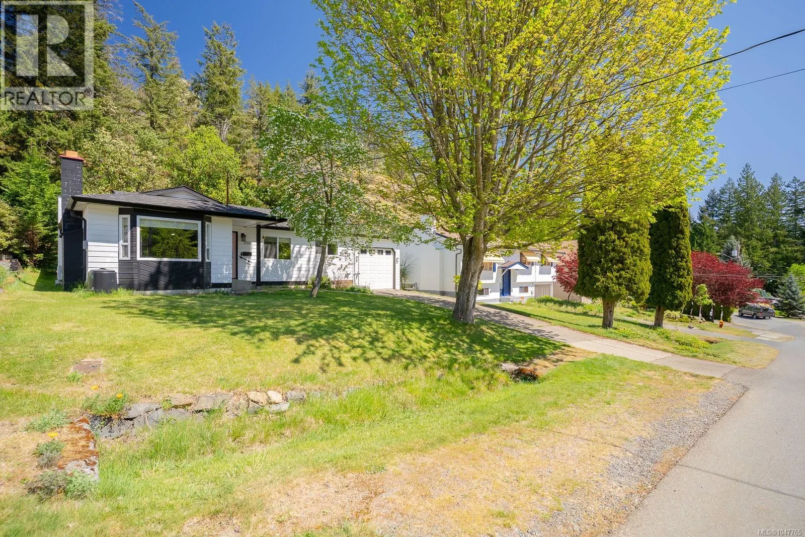 3716 Howden Dr