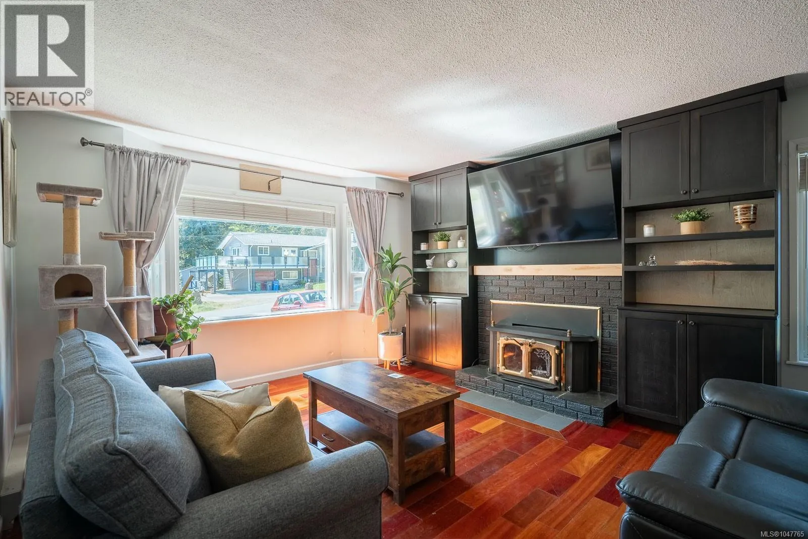 3716 Howden Dr