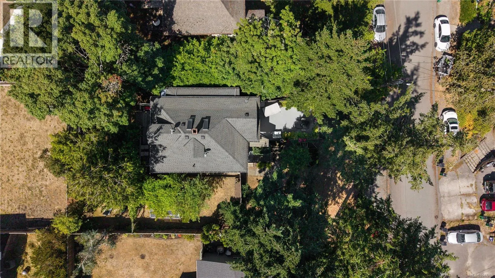 3870 Rowland Ave