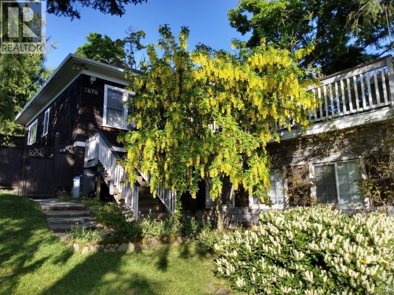 3870 Rowland Ave