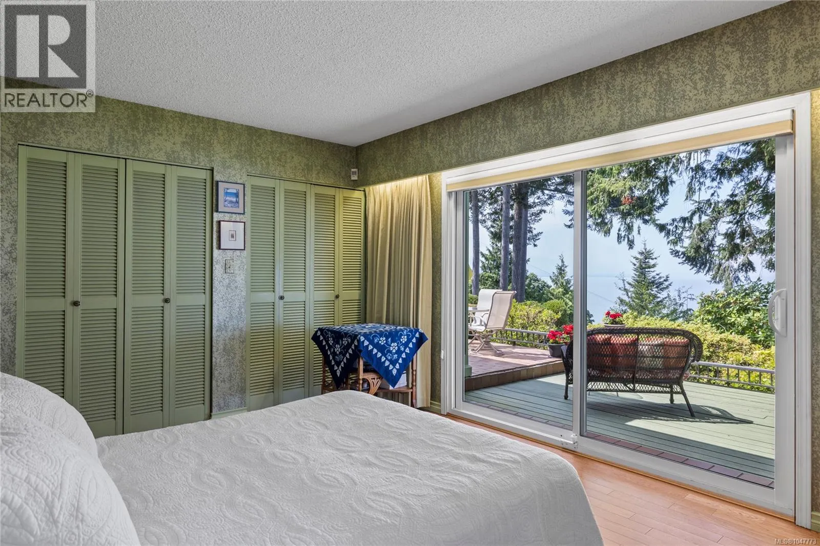 489 Bayview Terr